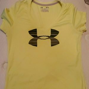 Umderarmour dry fit shirt